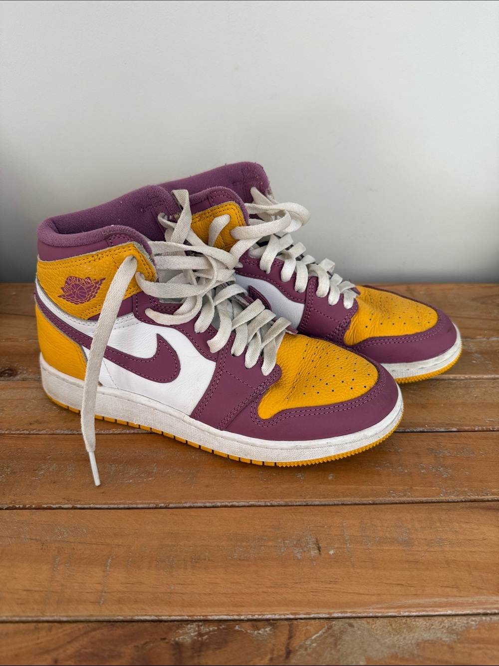 Nike Kids Air Jordan 1 Mid High-Top Sneakers